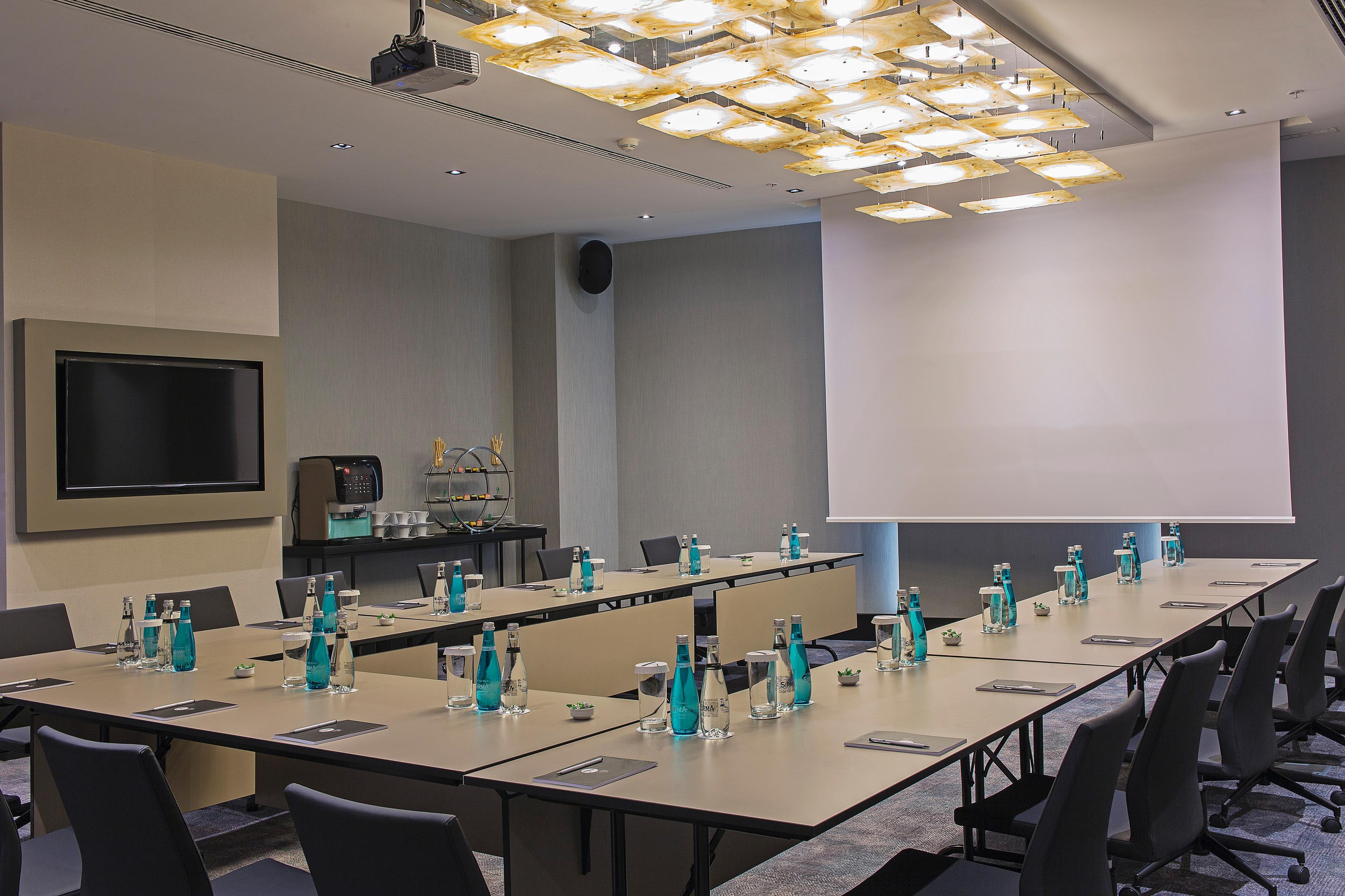Arts Hotel Harbiye - Special Class Стамбул Экстерьер фото Meeting room